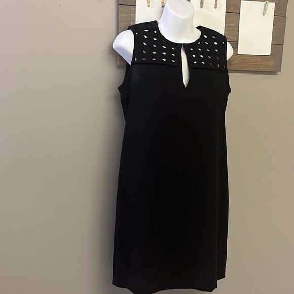Diane von Furstenberg Black Sleeveless Pullover Sheath Dress w/ Braided Accent-4 - Picture 3 of 16